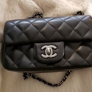 SOLD❤Chanel black lambskin extra mini classic flap